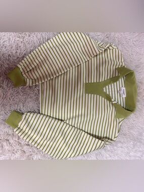 eesome Olive Green and White Striped V-Neck Sweater